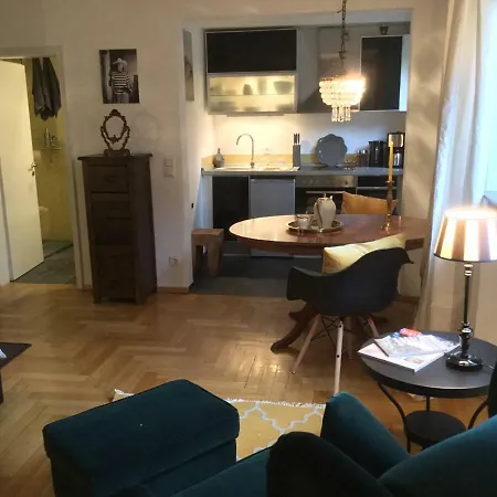 Schoenes Appartement Mit Gartenblick Baden-Baden Buitenkant foto